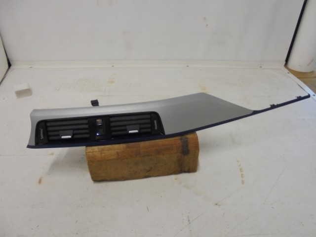 BMW_Frischluftgrill_Mitte_mit_optischen_M_ngeln_F31_F32_F33_F34_F36_F80_F82_F83_64229218552_2_