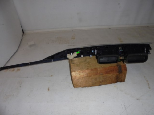 BMW_Frischluftgrill_Mitte_mit_optischen_M_ngeln_F31_F32_F33_F34_F36_F80_F82_F83_64229218552_5_