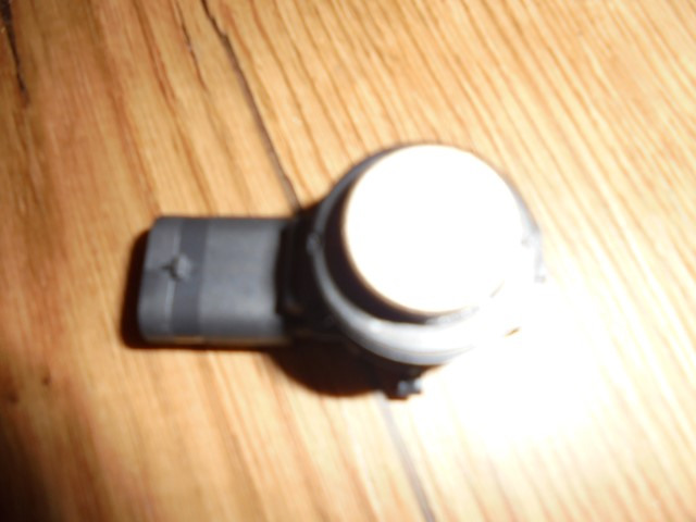 BMW_Ultraschallsensor_Orionsilber_F20_F21_F22_F23_F30_F31_F32_F33_F34_F36_F80_F82_F83_F87_F87N_66209261594_2_