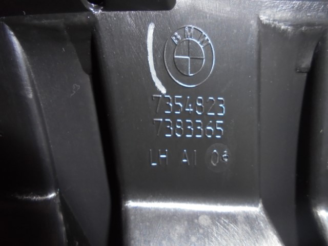 BMW_X1_Ziergitter_Front_links_F48_51137354823_6_