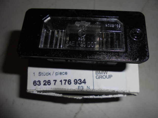 BMW_X5_Kennzeichenleuchte_E70_E71_E93_63267176934_4_