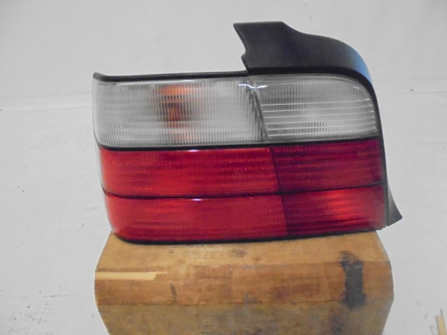 BMW_Z3_E36_Coupe_-_Roadster_Heckleuchte_links_Blinker_weiss_63219403099_2_