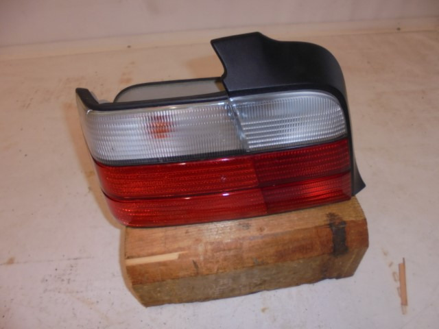 BMW_Z3_E36_Coupe_-_Roadster_Heckleuchte_links_Blinker_weiss_63219403099_6_