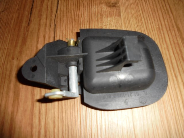 BMW_Z3_T_r_ffner_innen_links_51211960807_2_