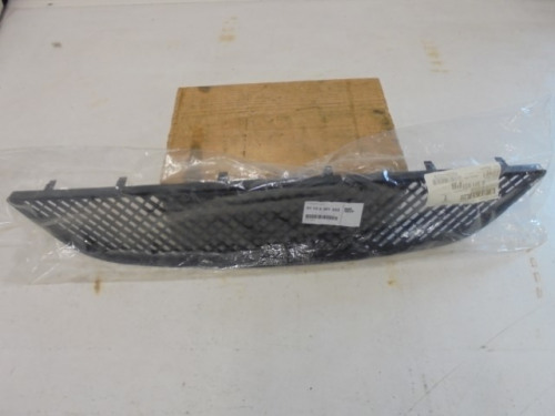 Gitter_Mitte_Frontsch_rze_1er_BMW_E81_E87_und_LCI_51130301933_3_